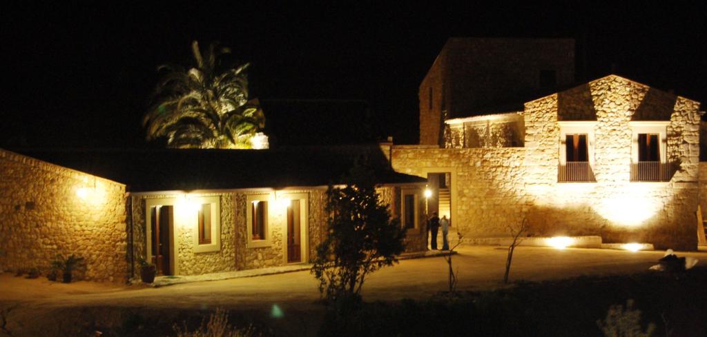 Agriturismo Baglio Pollicarini Pergusa Exterior photo