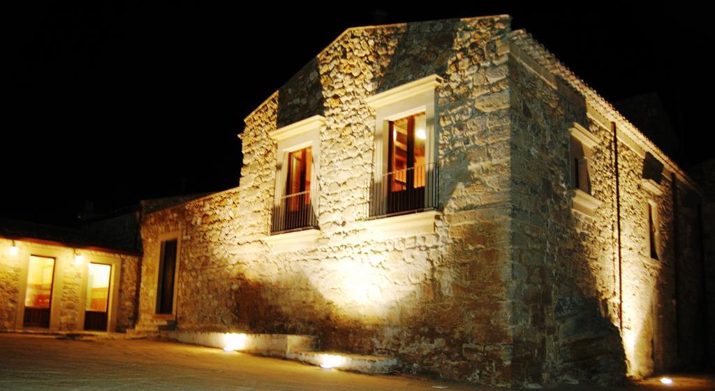 Agriturismo Baglio Pollicarini Pergusa Exterior photo
