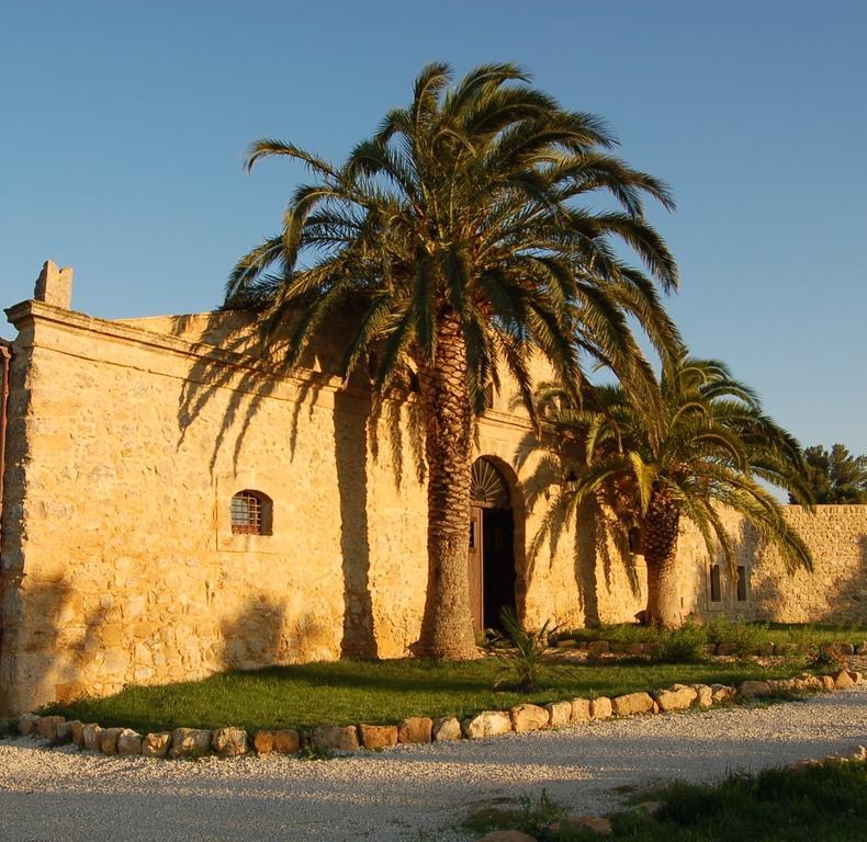 Agriturismo Baglio Pollicarini Pergusa Exterior photo