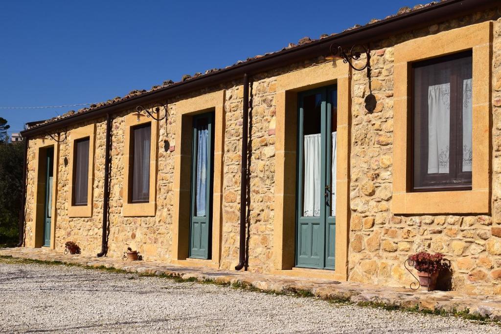 Agriturismo Baglio Pollicarini Pergusa Exterior photo